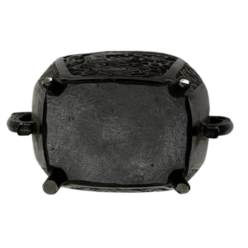 Antike japanische Bronzene Koro Weihrauchbrenner mit Drachenrelief - Meiji-Zeit Altarzenser