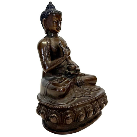 Antike nepalesische Bronze Medizin Buddha (Bhaisajyaguru) - 13 cm - 800 g