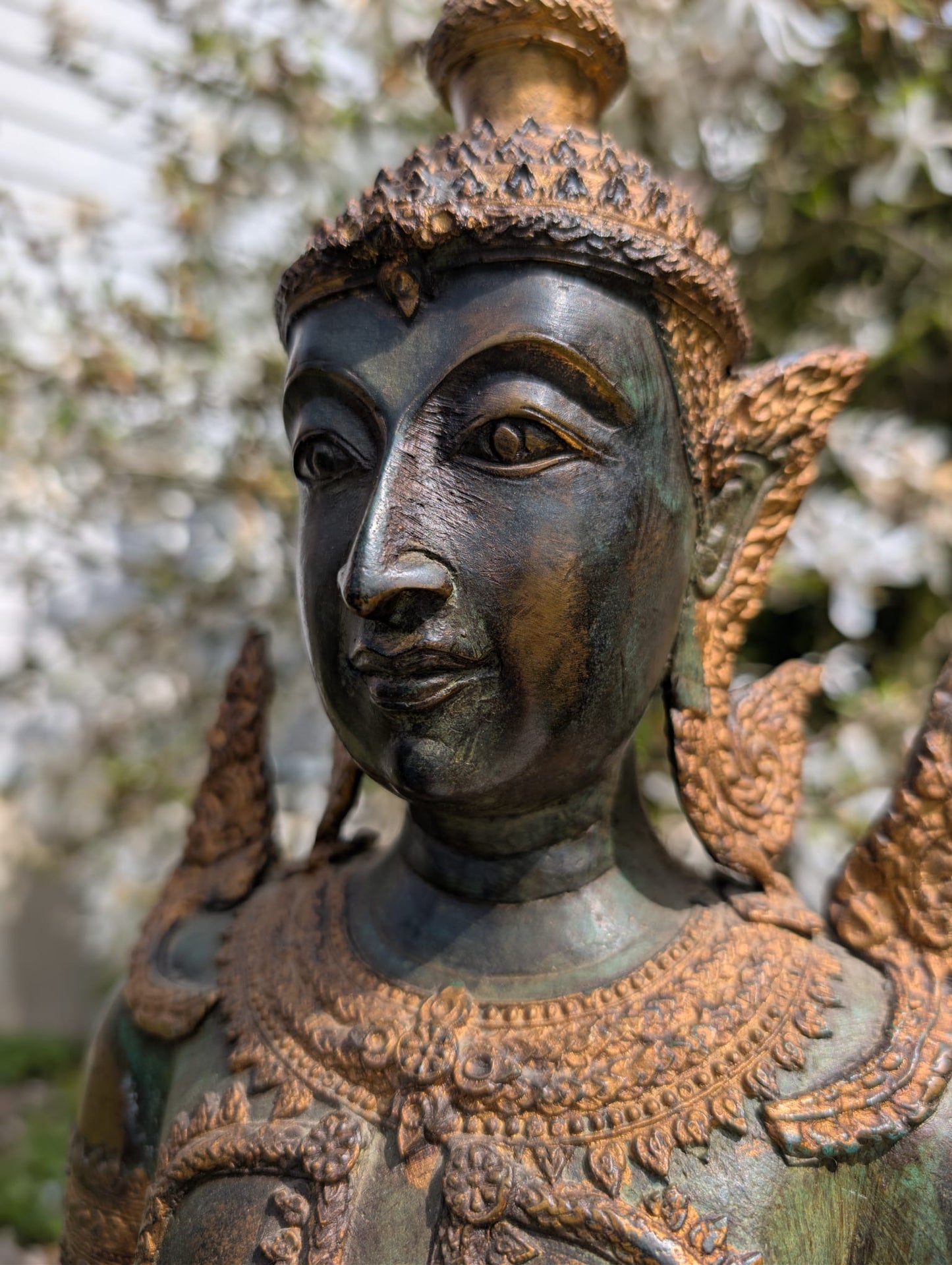 Thailändische Tempelwächter aus Bronze – kniendes Paar – Los 433