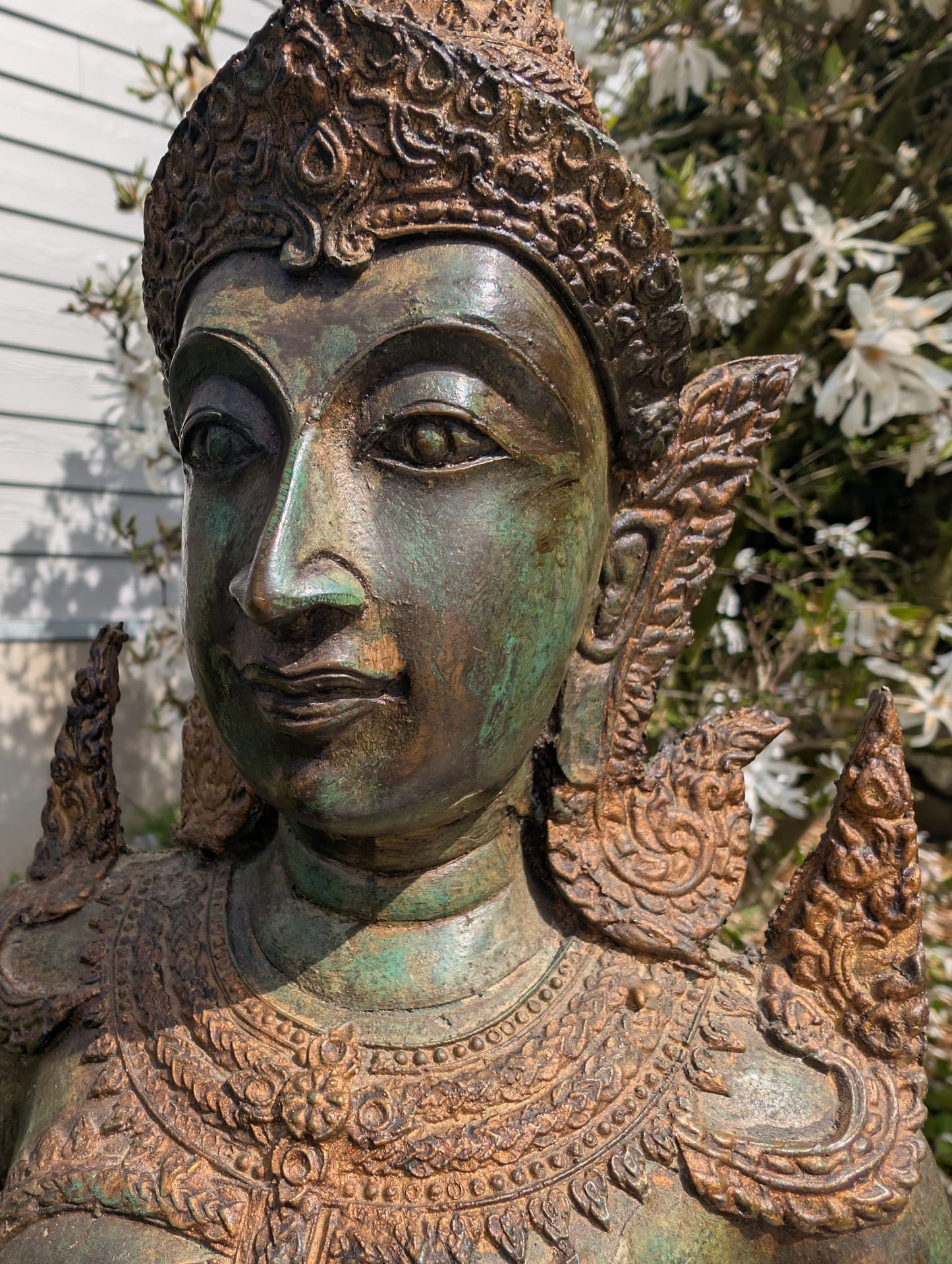 Thailändische Tempelwächter aus Bronze – kniendes Paar – Los 433
