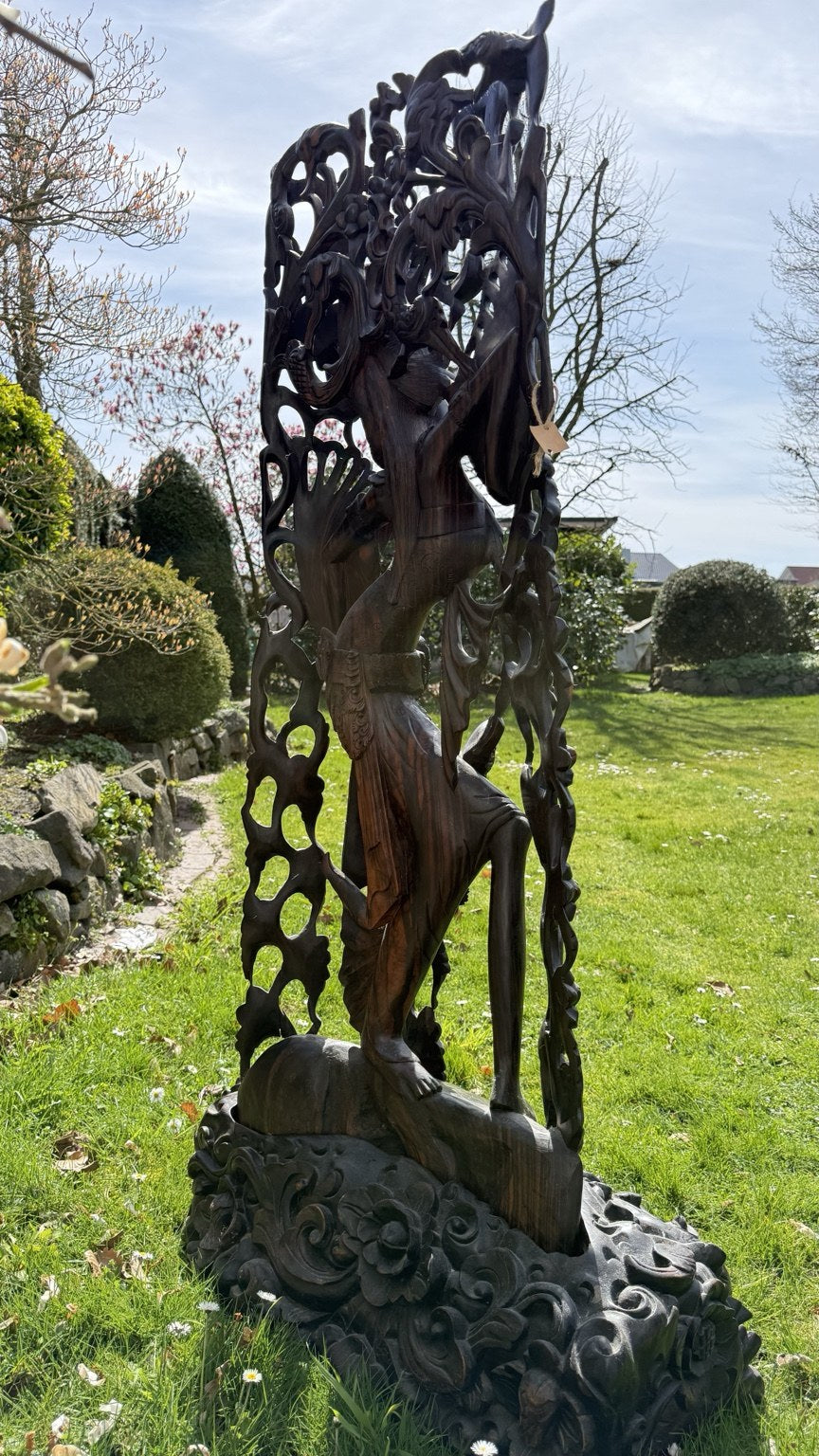 Monumentale balinesische Coromandel-Statue – 137 cm – Pita-Maha-Stil