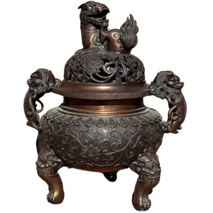Chinesischer Weihrauchbrenner aus Bronze mit Foo-Hund-Deckel und Löwentatzen