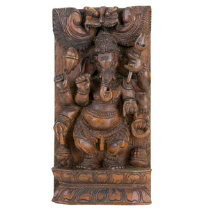 Holzpaneel mit einer Darstellung des Ganesha, Indien, 20. Jahrhundert